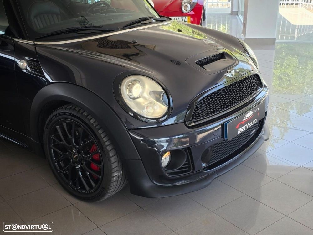 MINI 3 Portas John Cooper Works - 14