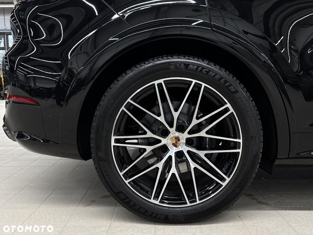 Porsche Cayenne - 14