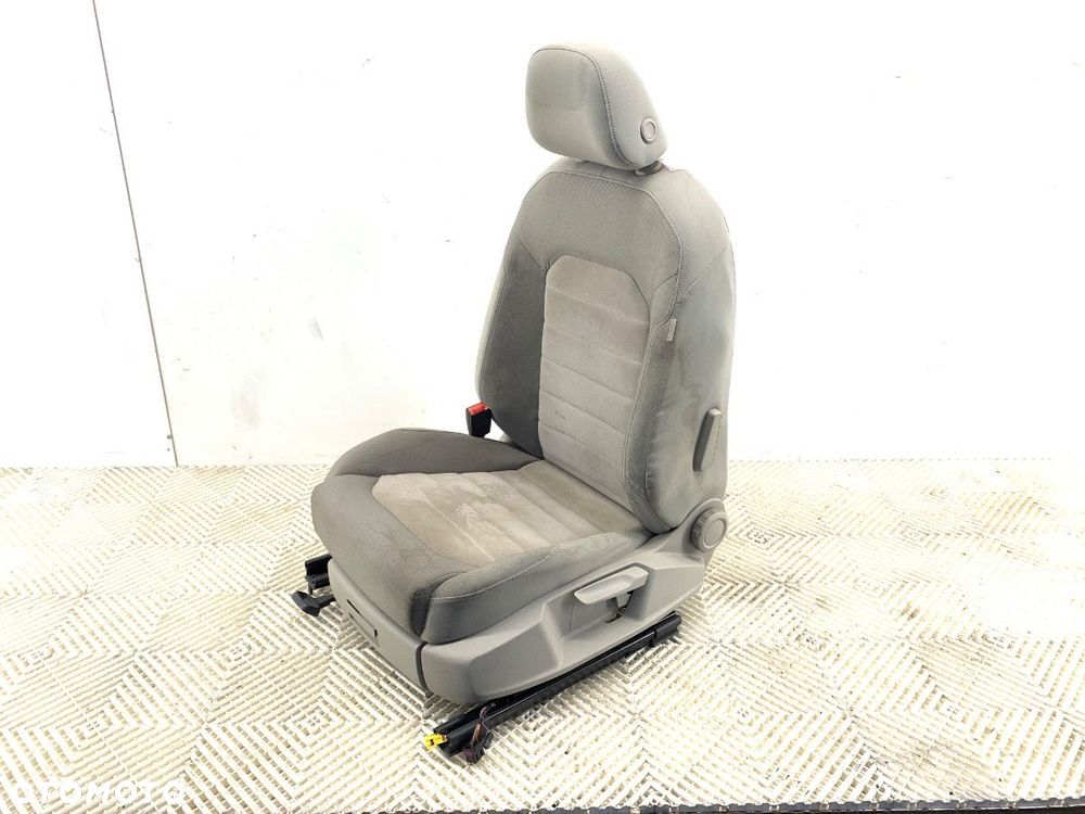 FOTEL LEWY PRZÓD  VW GOLF VII Variant (BA5, BV5) 2013 - 2022 2.0 TDI 110 kW [150 KM] olej napędowy - 4