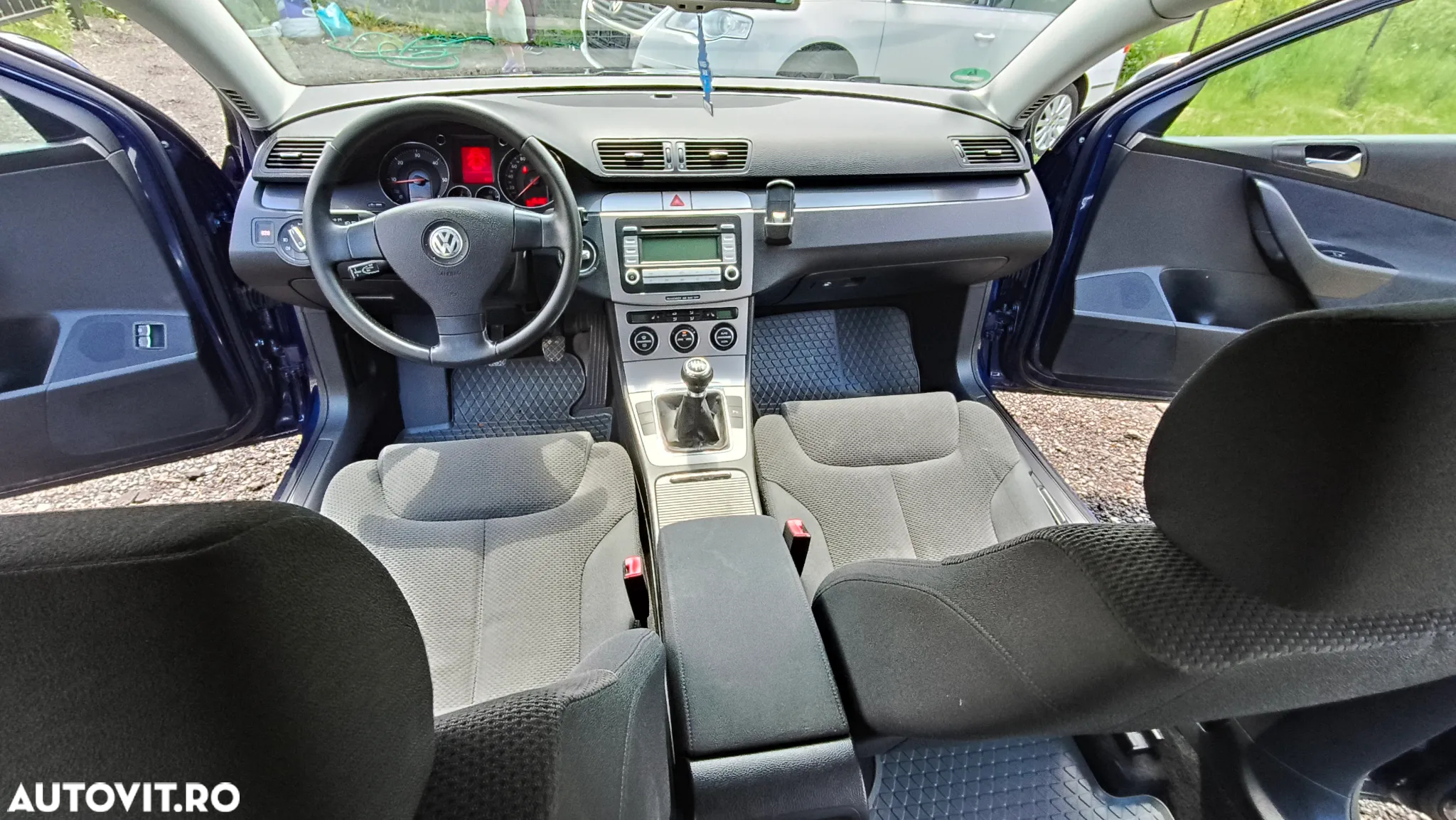 Volkswagen Passat 2.0 TDI Comfortline - 6