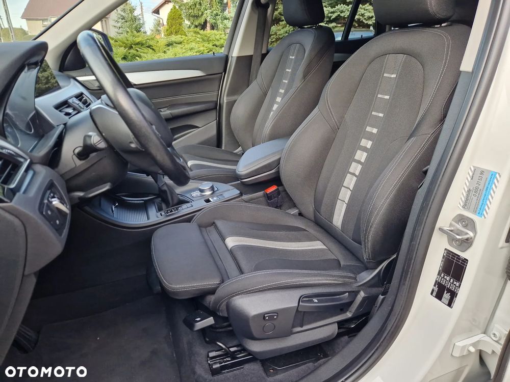 BMW X1 sDrive18i Sport Line - 22