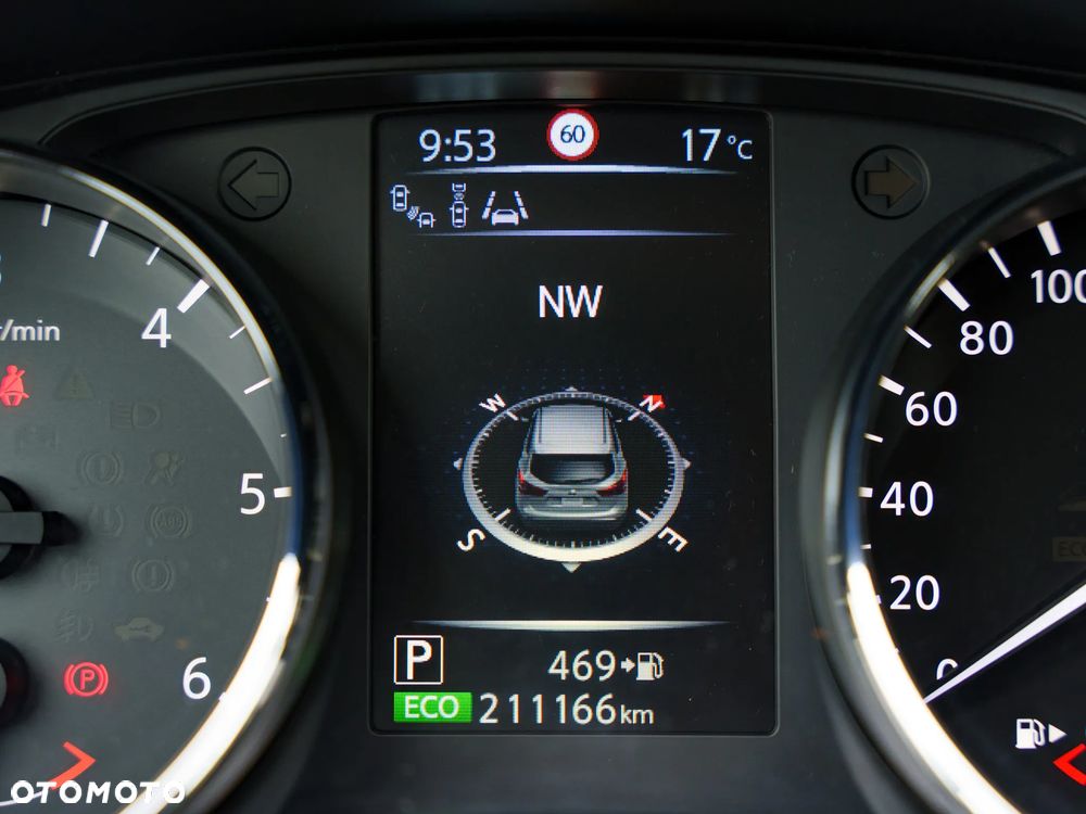 Nissan Qashqai 1.6 dCi Xtronic TEKNA+ - 39