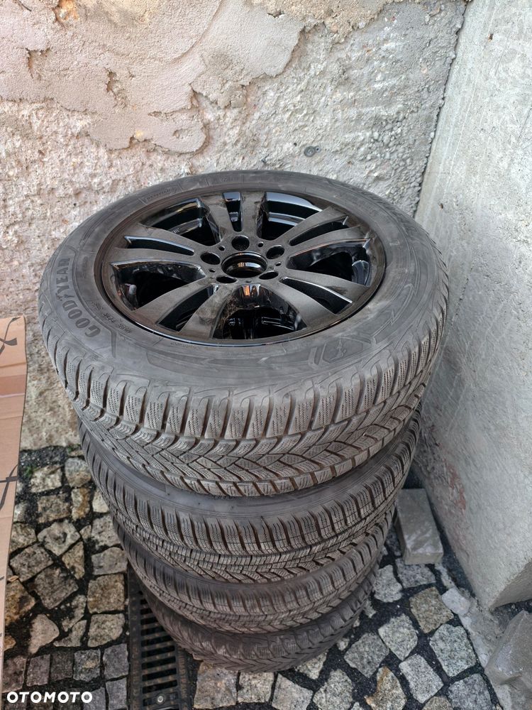 Mercedes-Benz Klasa E 220 T CDI DPF BlueEFFICIENCY 7G-TRONIC Elegance - 17