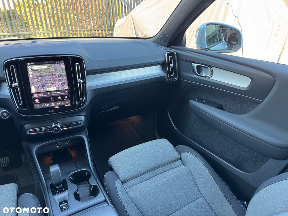 Volvo XC 40 - 21