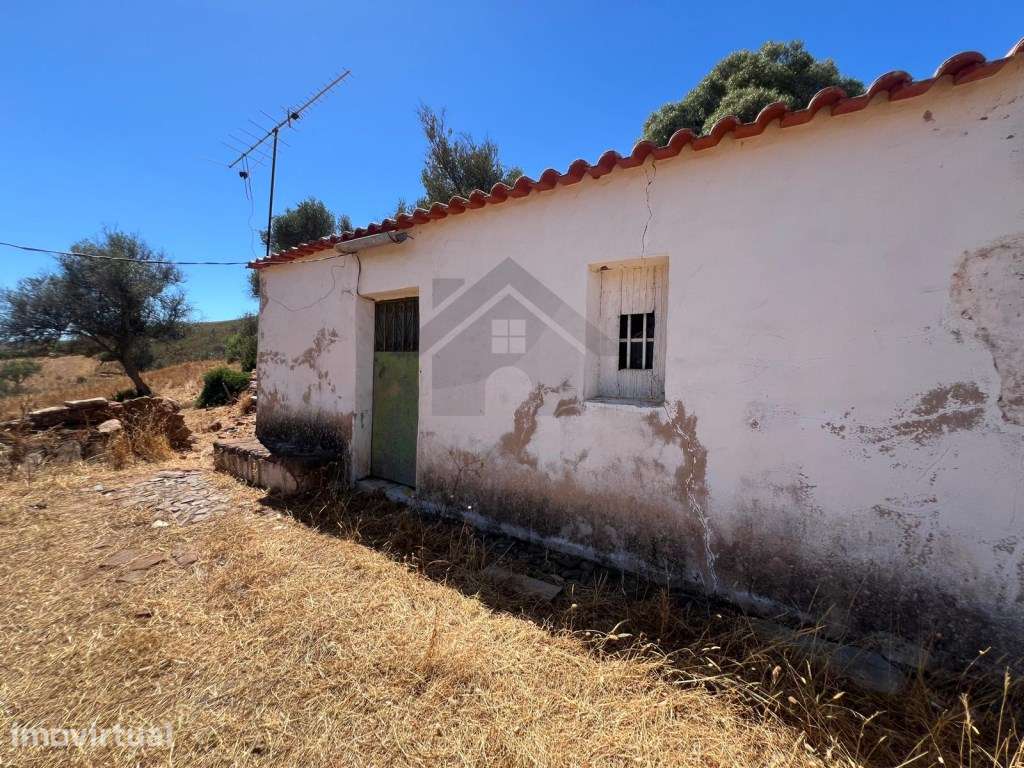 Quinta com DOIS URBANOS - para Venda na Mexilhoeira Grande em Porti... - Grande imagem: 2/39