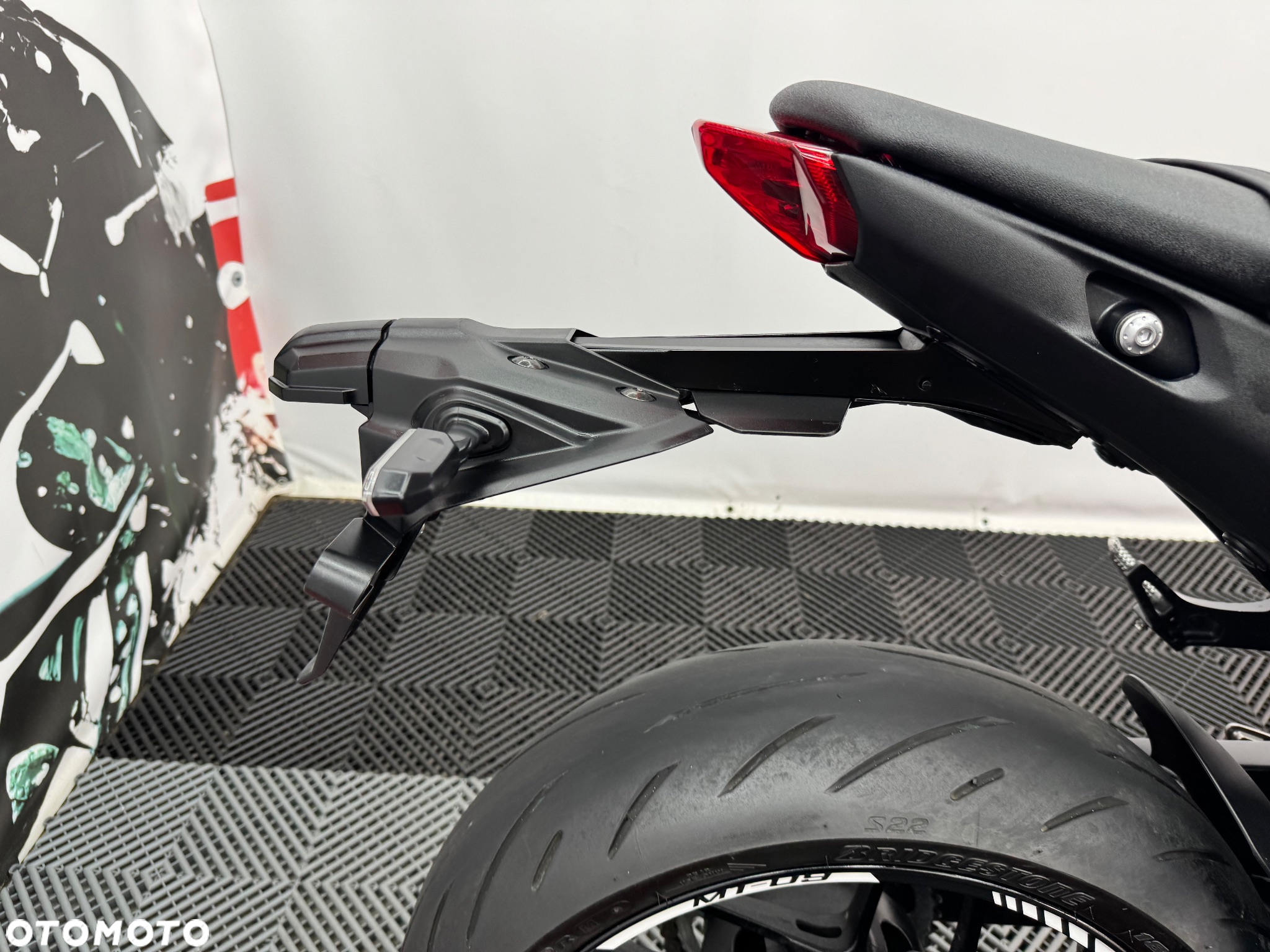 Yamaha MT - 32