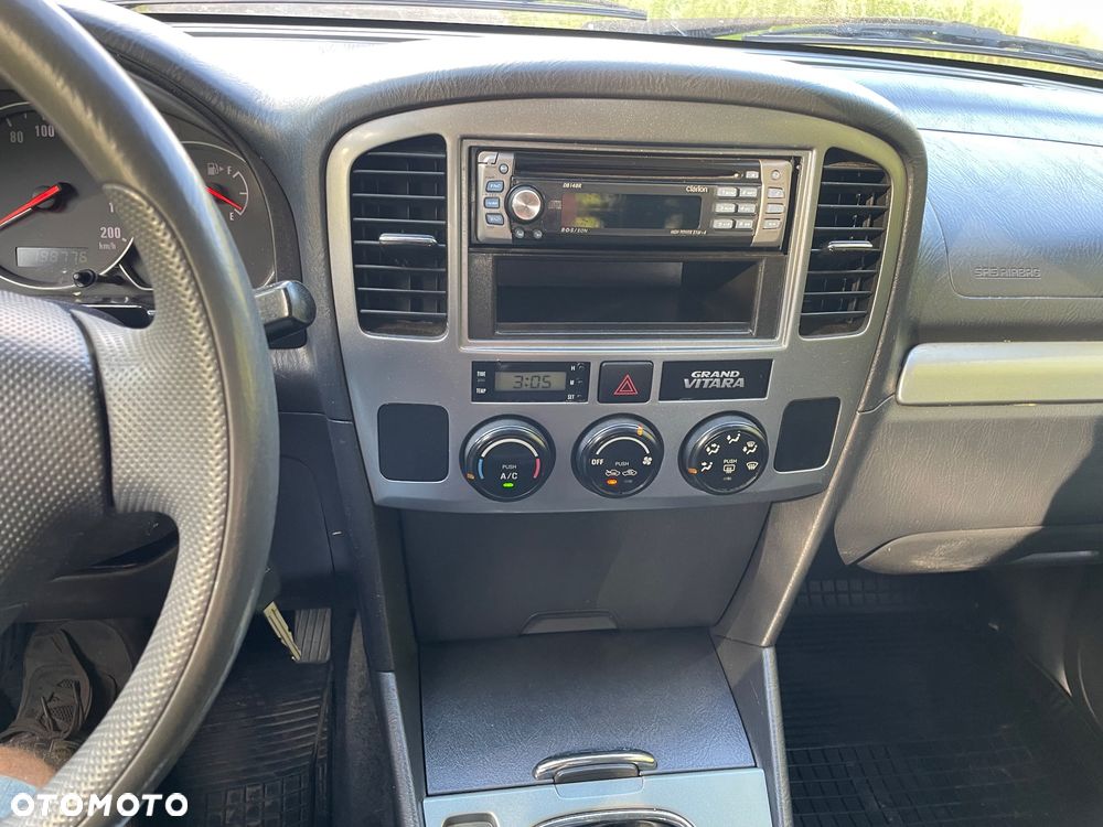 Suzuki Grand Vitara 2.0 Comfort - 16