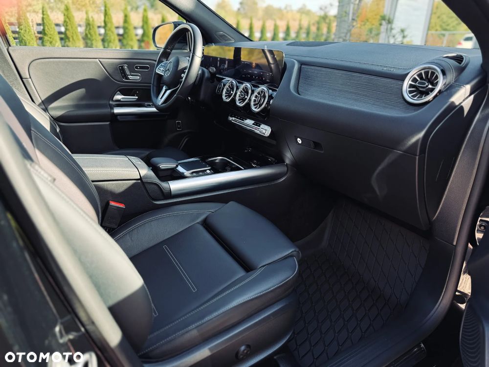 Mercedes-Benz GLA 250 4Matic 8G-DCT AMG Line - 21
