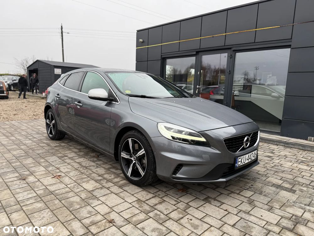 Volvo V40 D3 Drive-E R-Design Momentum - 11