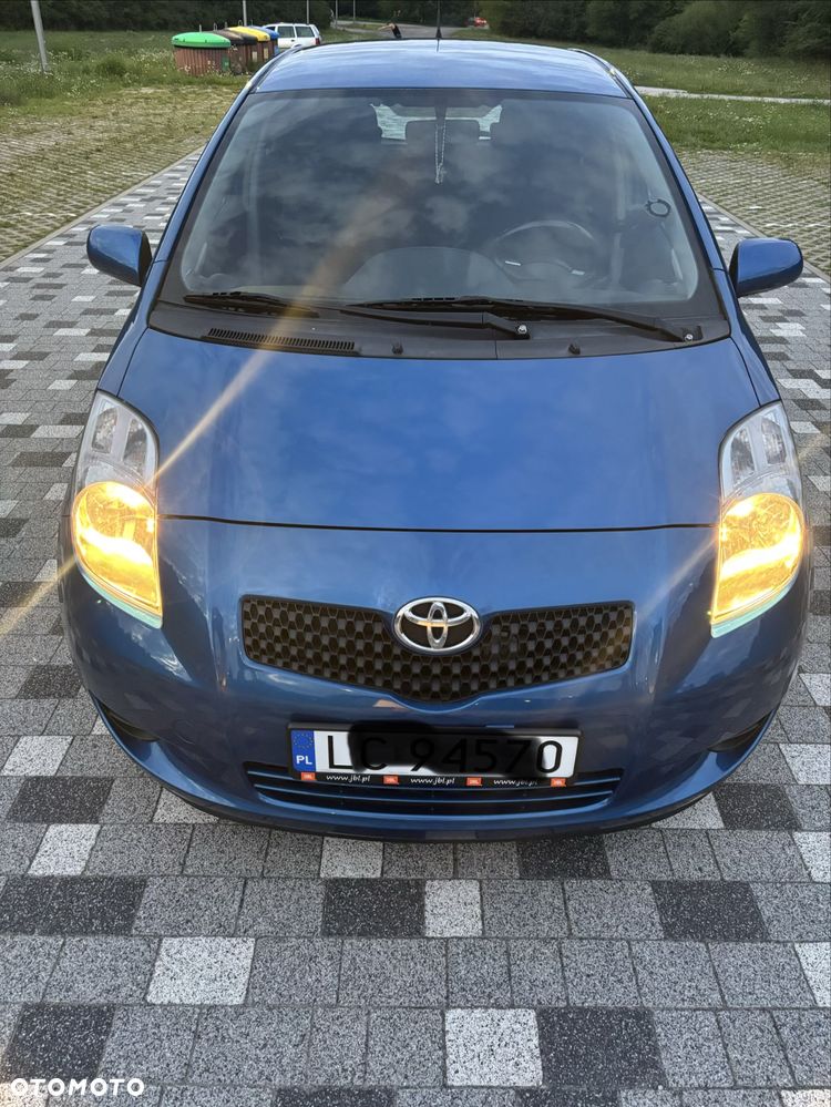 Toyota Yaris - 2
