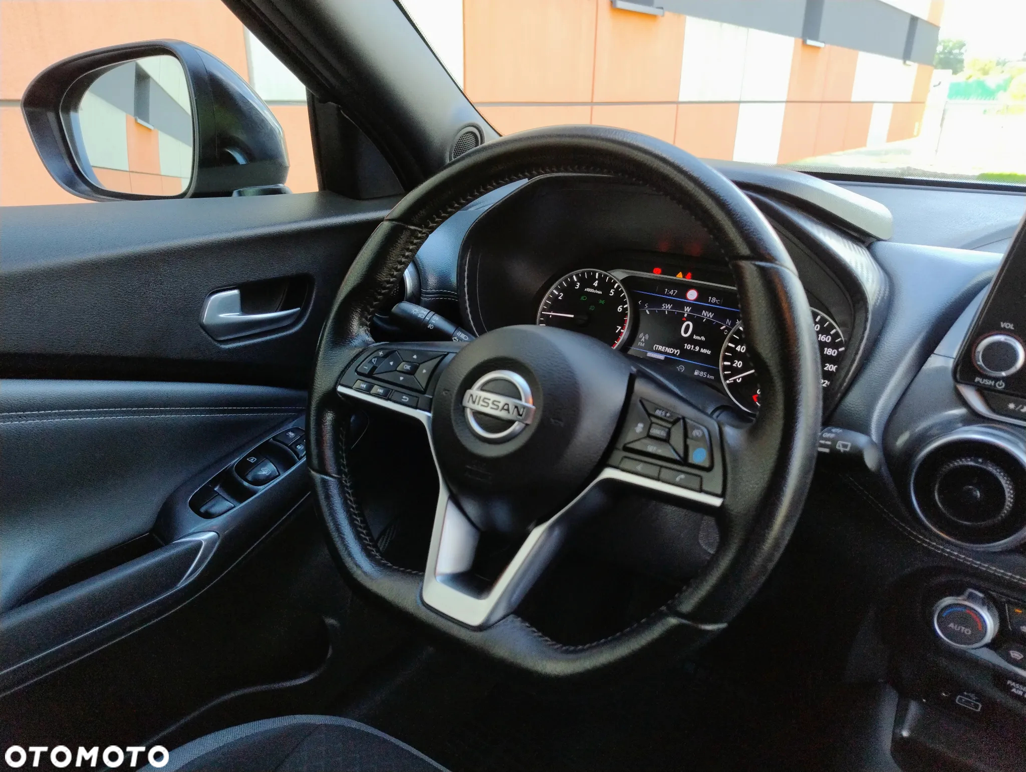 Nissan Juke 1.0 DIG-T Tekna - 14