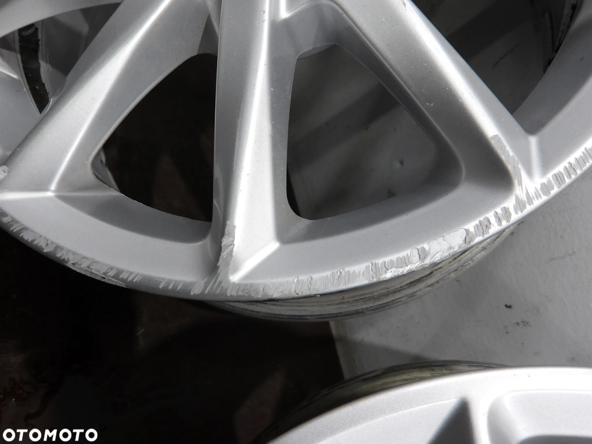 FELGI ALUMINIOWE ALUFELGI 5X100 R15 6J ET38 SEAT SKODA VW AUDI - 6