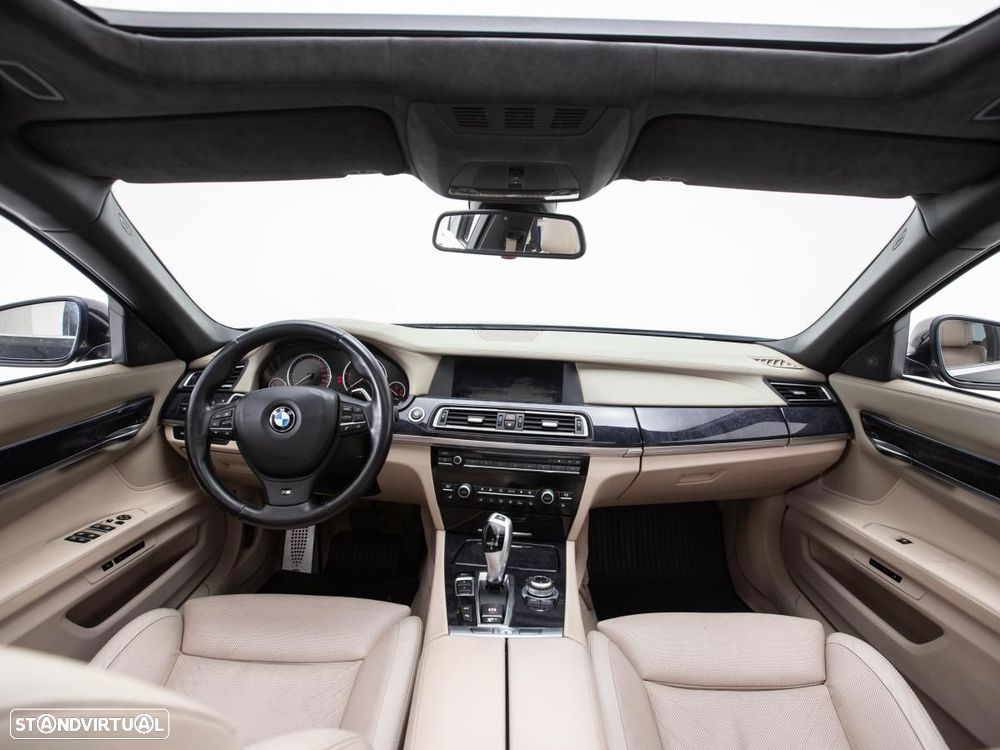 BMW 740 - 8