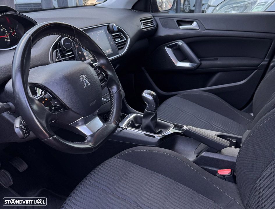 Peugeot 308 SW - 6
