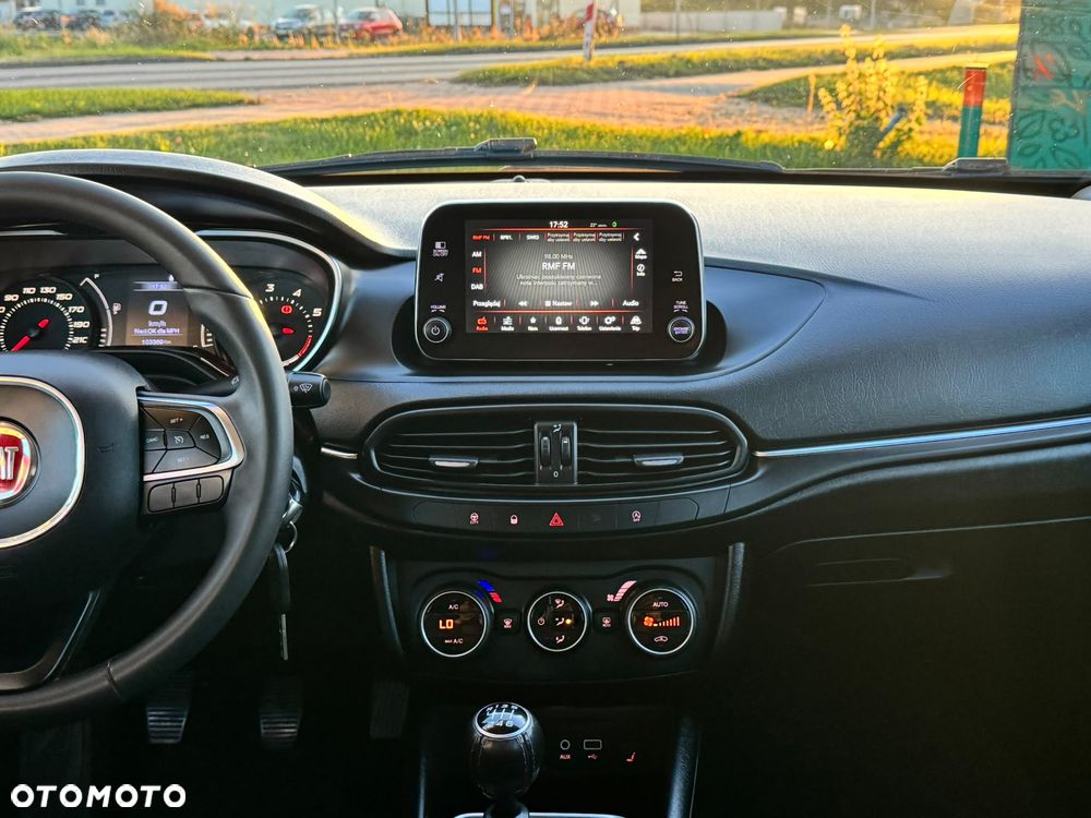 Fiat Tipo 1.4 T-Jet Lounge - 21