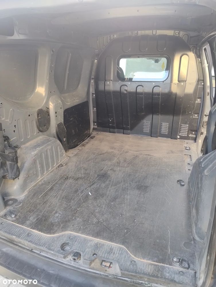 Renault Express - 11