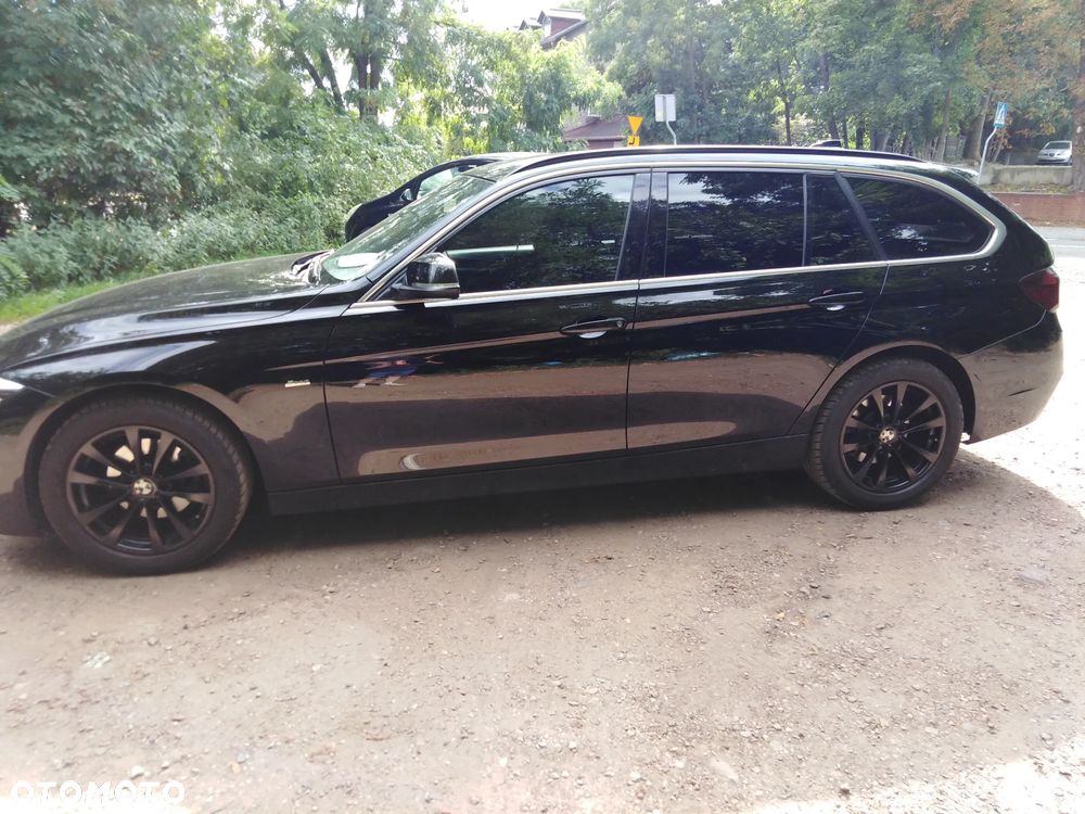 BMW Seria 3 318d Sport Line - 3