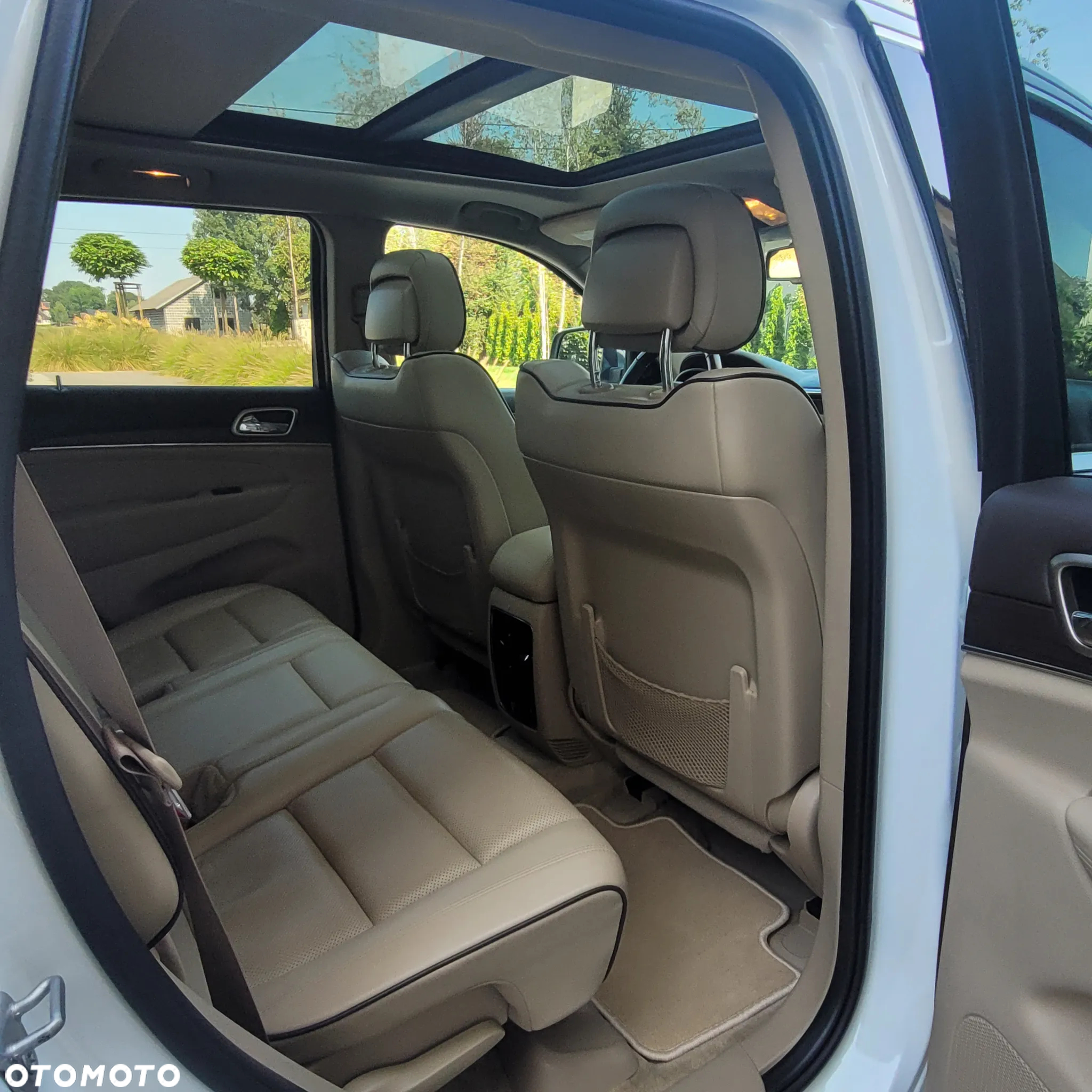 Jeep Grand Cherokee 5.7 V8 HEMI Overland - 20