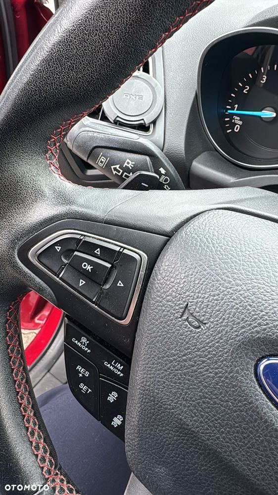 Ford Kuga - 23