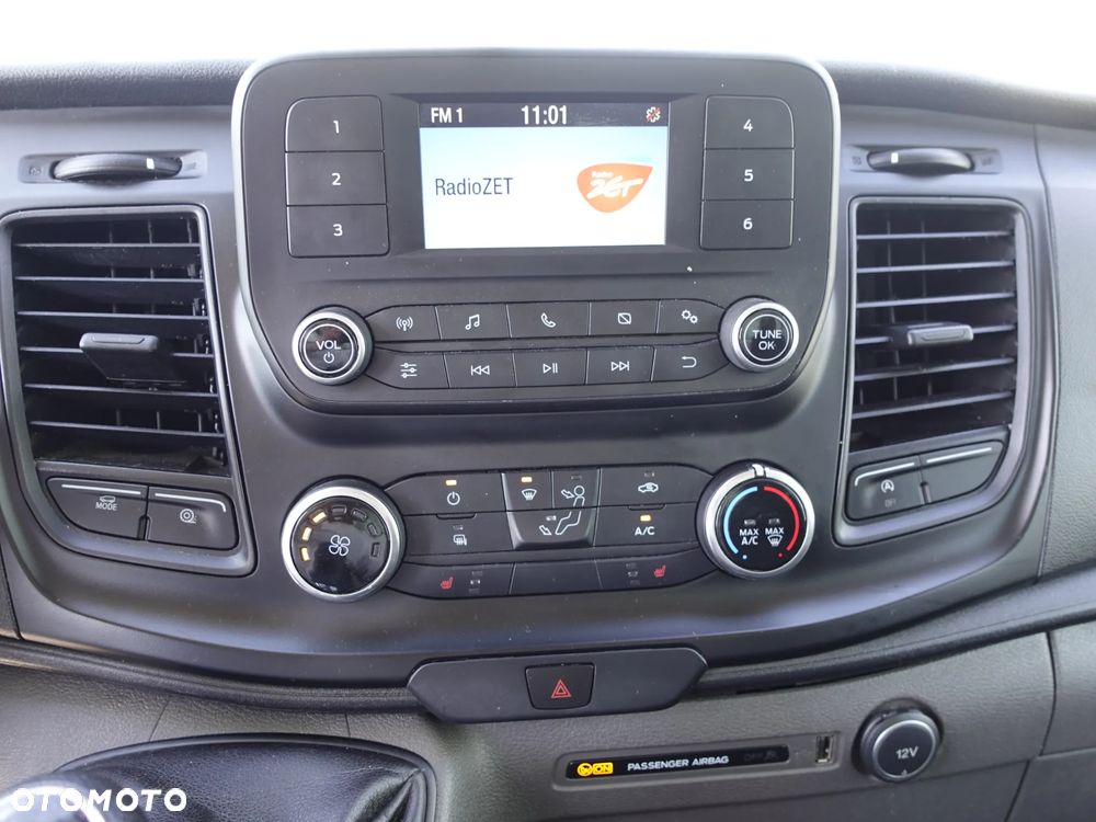 Ford Transit - Kontener z windą - 30