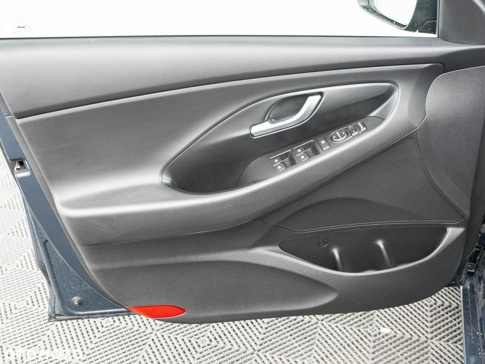 Hyundai i30 1.5 DPI Comfort - 10