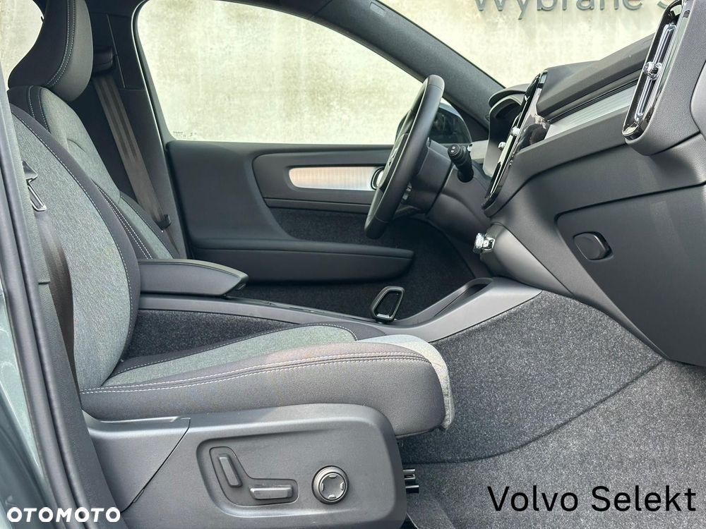 Volvo XC 40 - 33