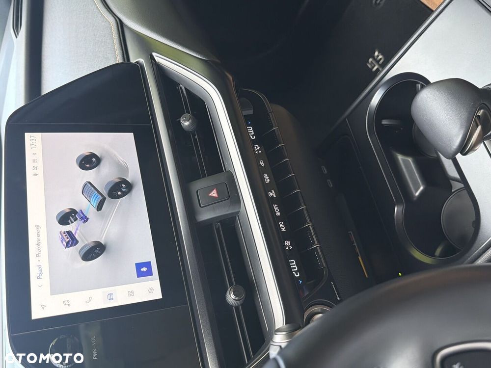 Lexus UX 250h GPF Business 2WD - 21