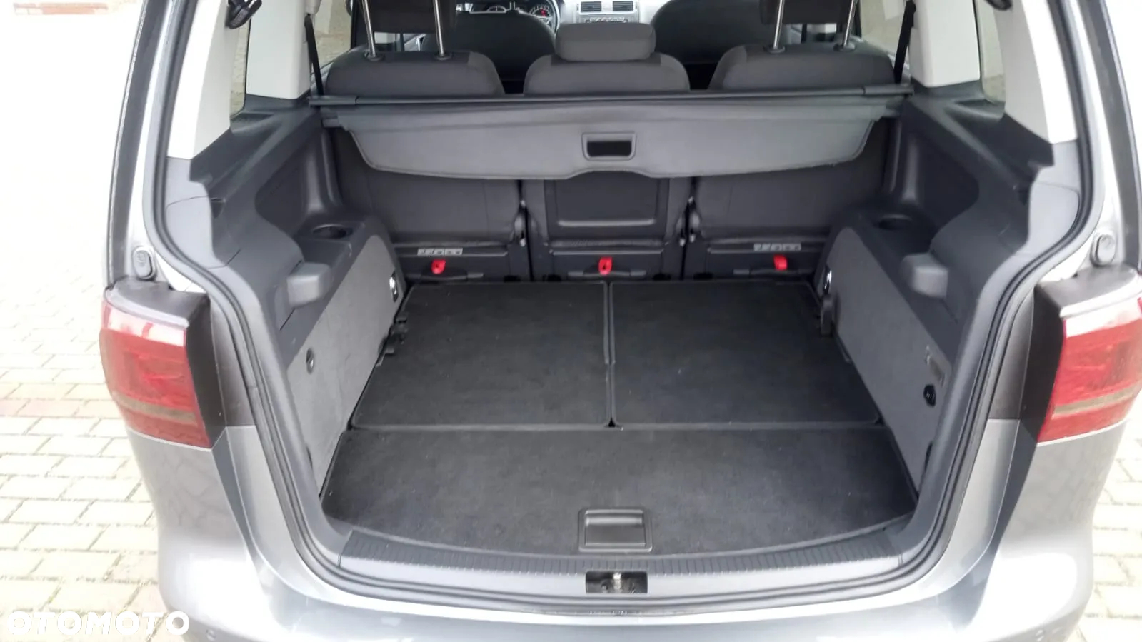 Volkswagen Touran - 15