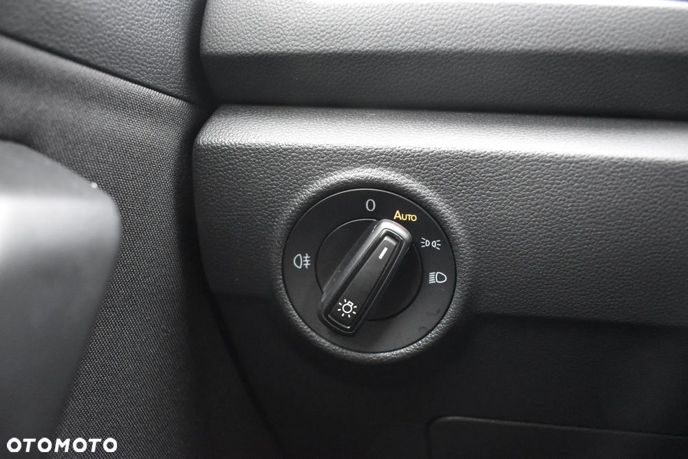 Volkswagen T-Roc 1.5 TSI Life - 25