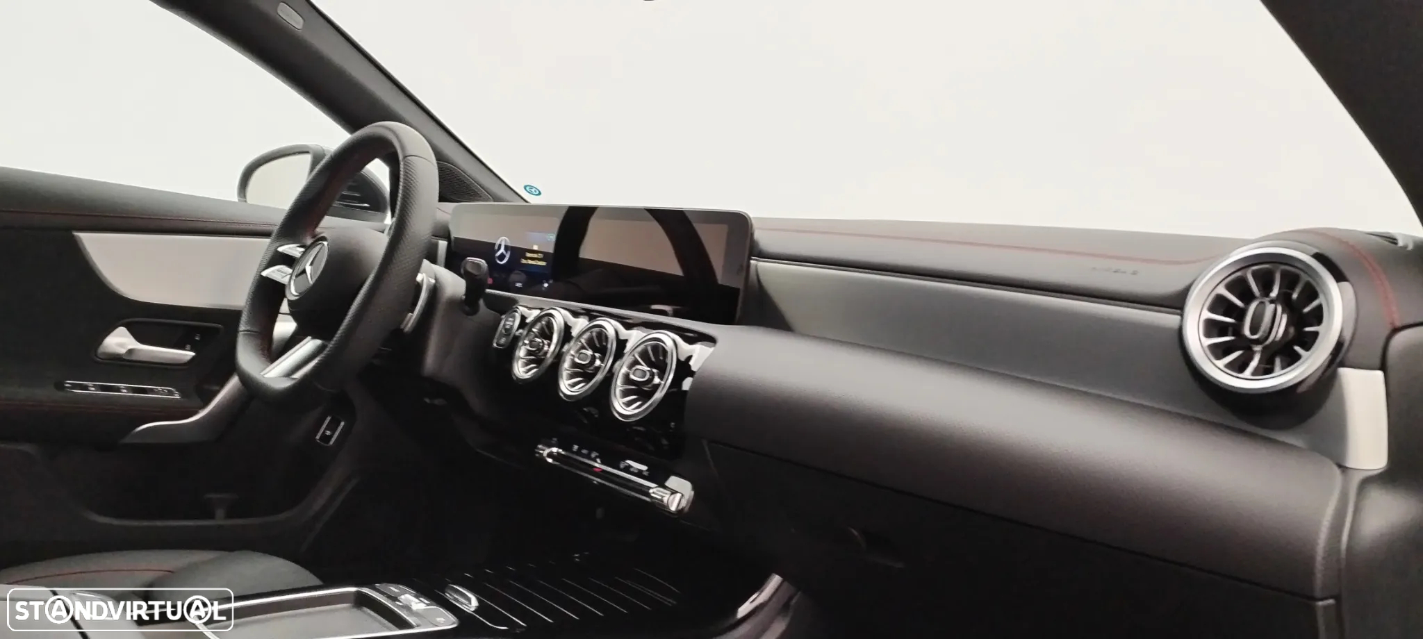 Mercedes-Benz CLA 200 d - 19