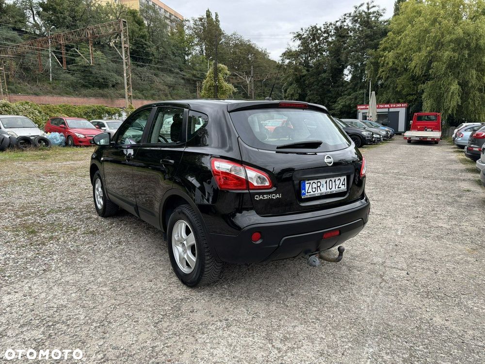 Nissan Qashqai - 4