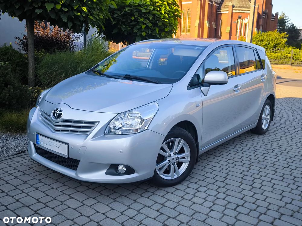 Toyota Verso - 4