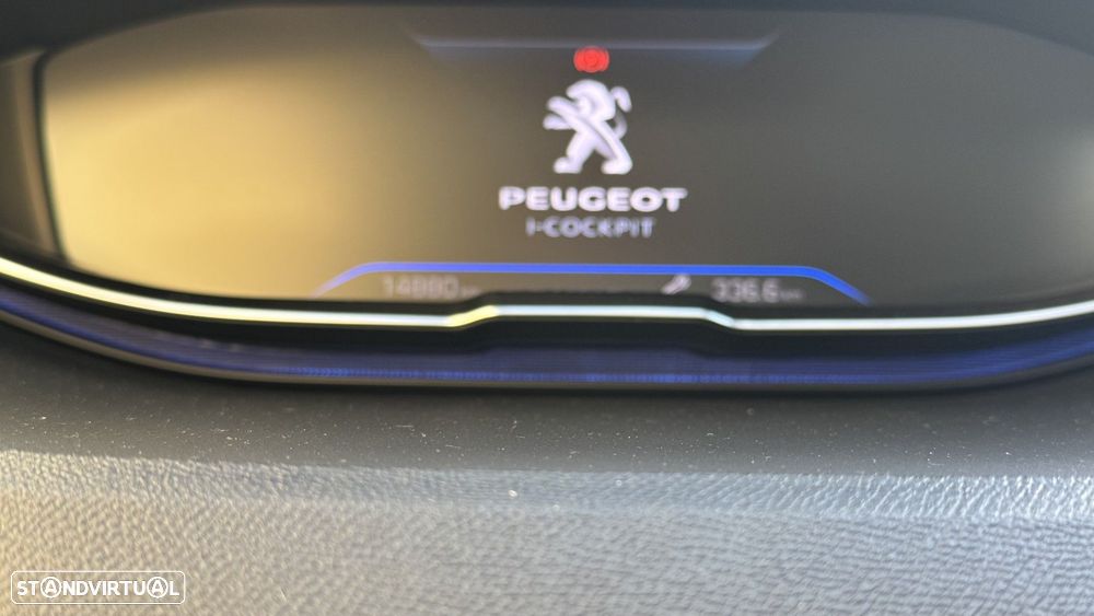 Peugeot 5008 1.2 PureTech Allure EAT8 - 18