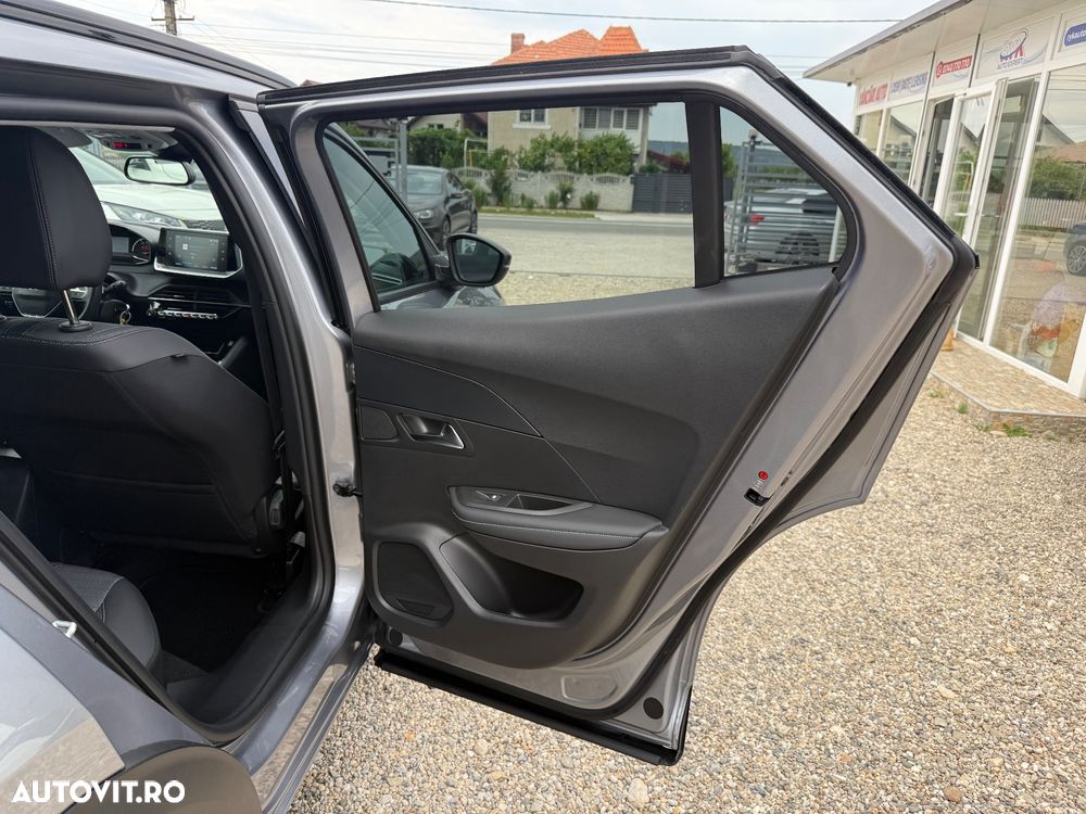 Peugeot 2008 BlueHDi 130 EAT8 Allure Pack - 18