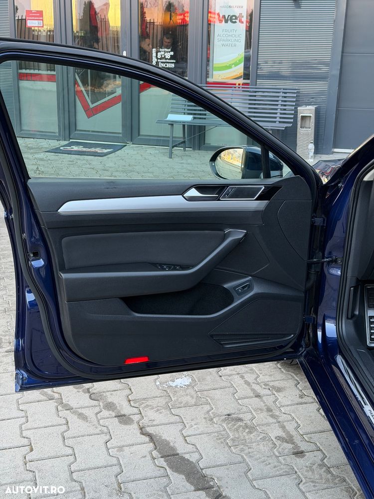 Volkswagen Passat 2.0 TDI SCR DSG Trendline - 20