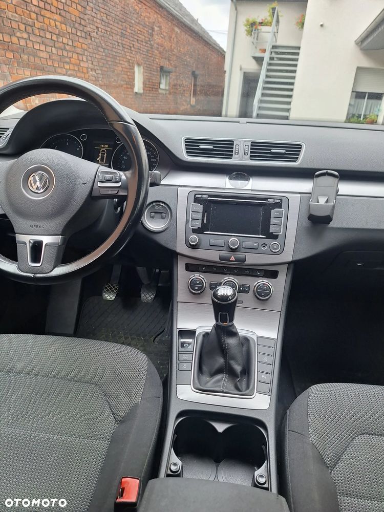Volkswagen Passat Variant 2.0 Blue TDI DPF Comfortline - 20