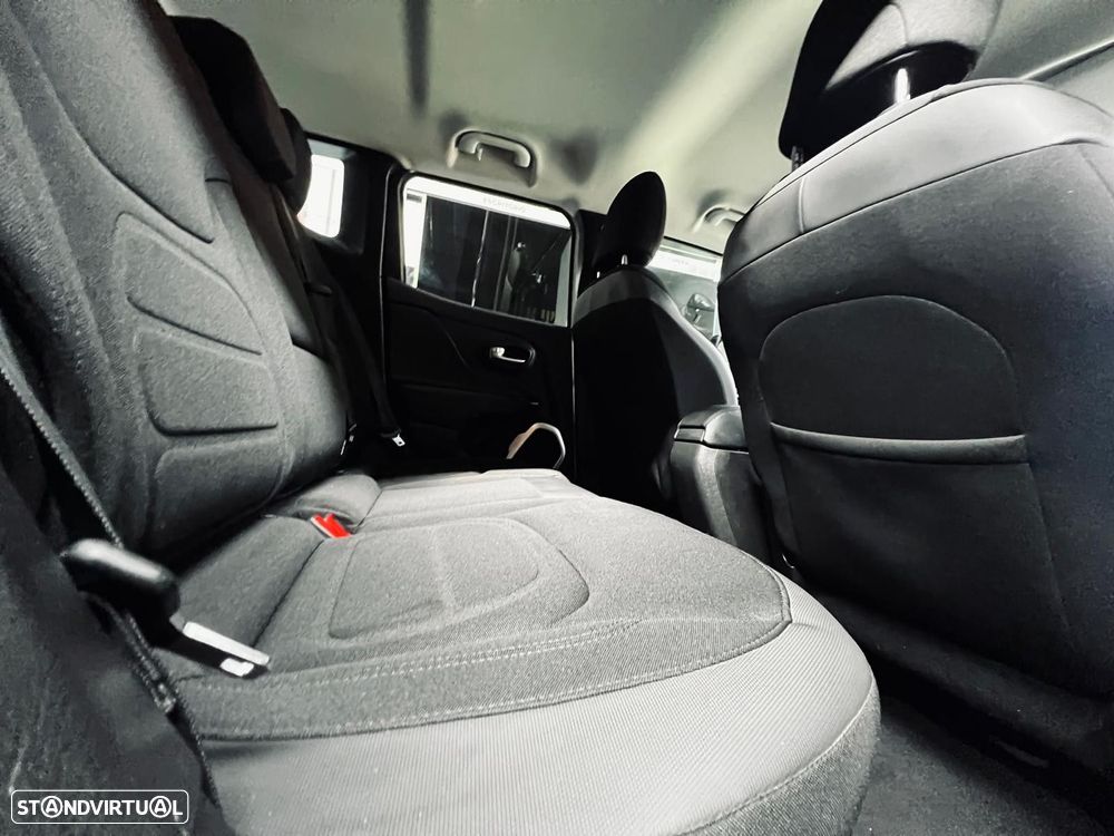Jeep Renegade 1.6 MJD Limited - 35