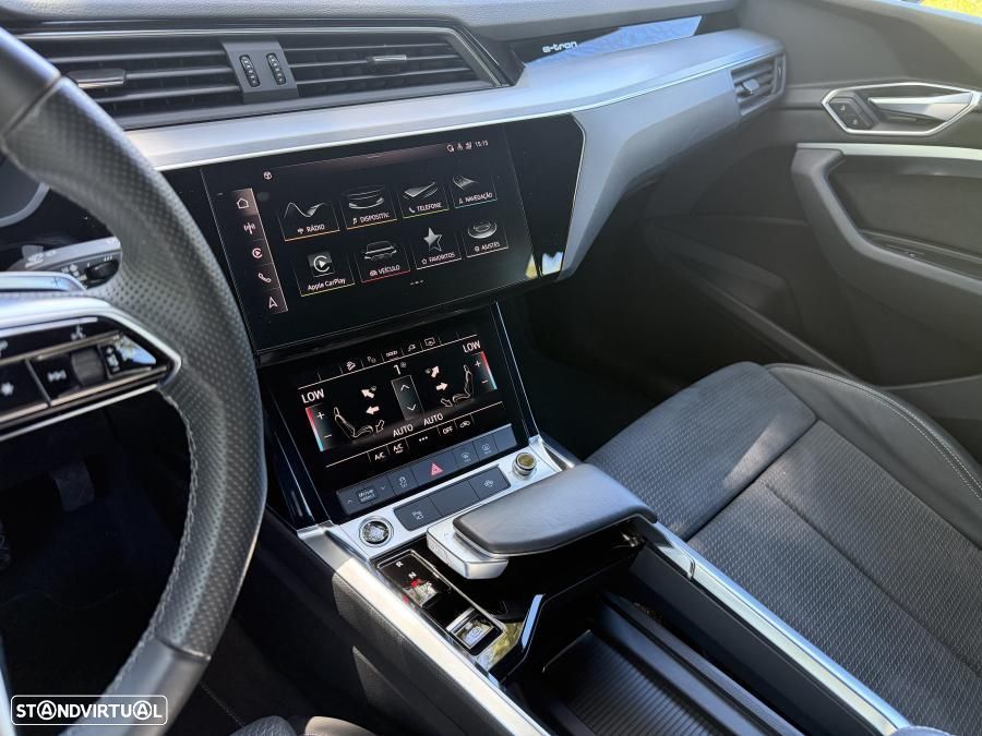 Audi e-tron 55 quattro S line - 22