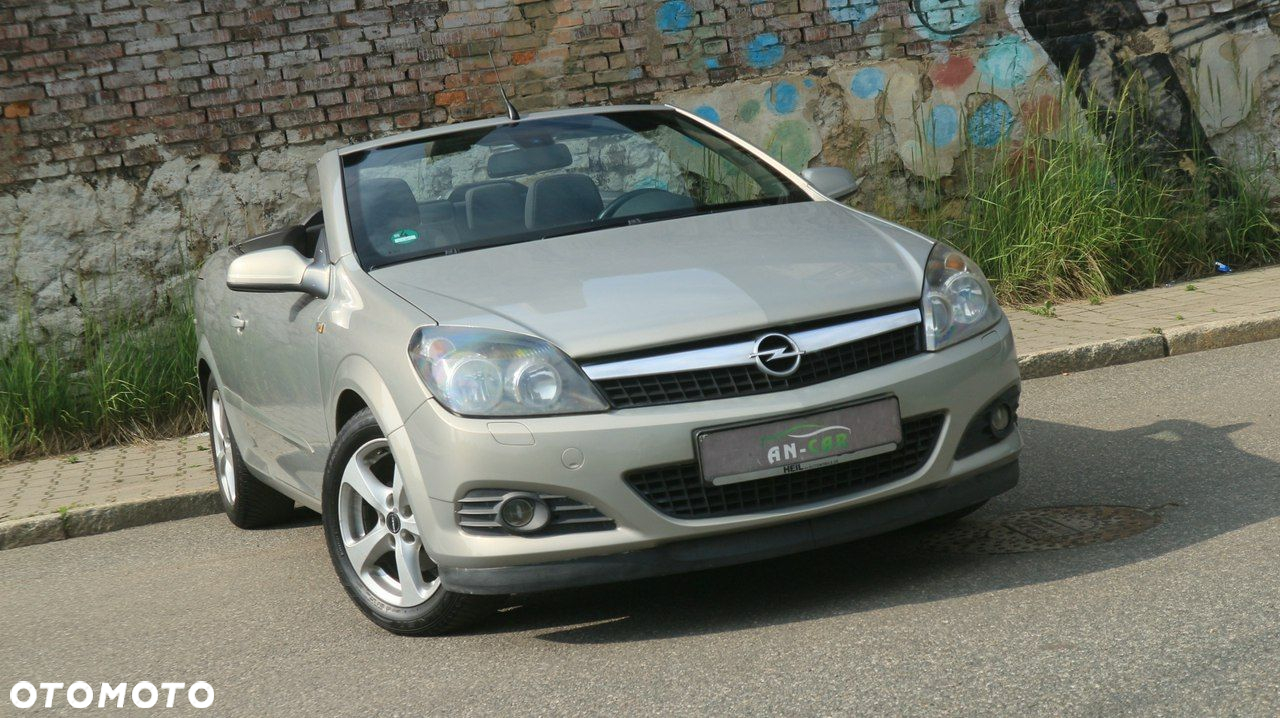 Opel Astra GTC 1.6 Edition - 24