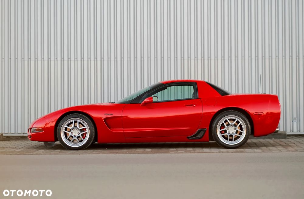 Chevrolet Corvette - 2