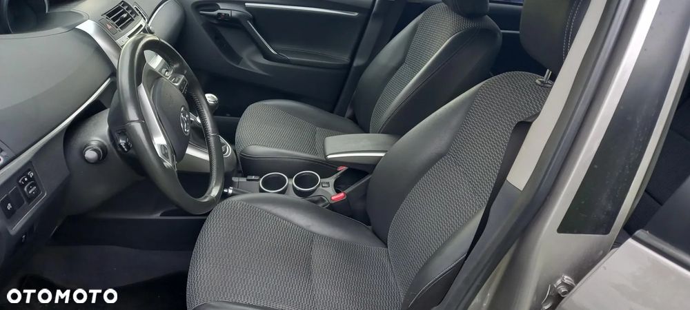 Toyota Verso 1.8 7-Sitzer Executive - 7