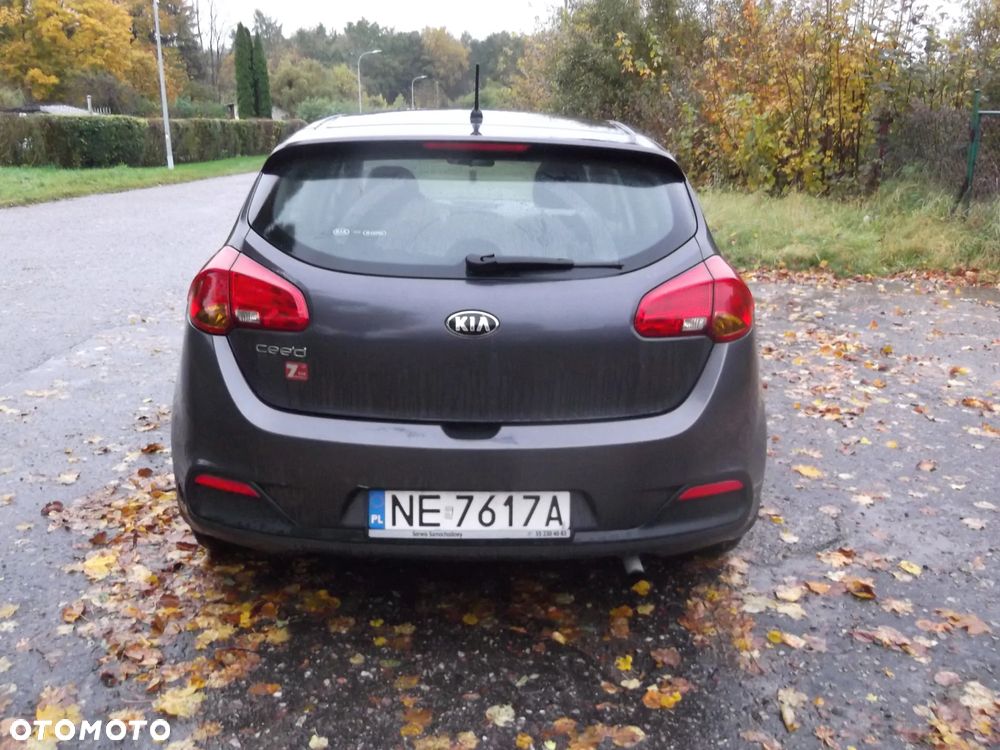 Kia Ceed - 4