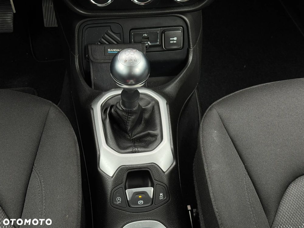 Jeep Renegade 1.6 E-TorQ Longitude FWD - 32