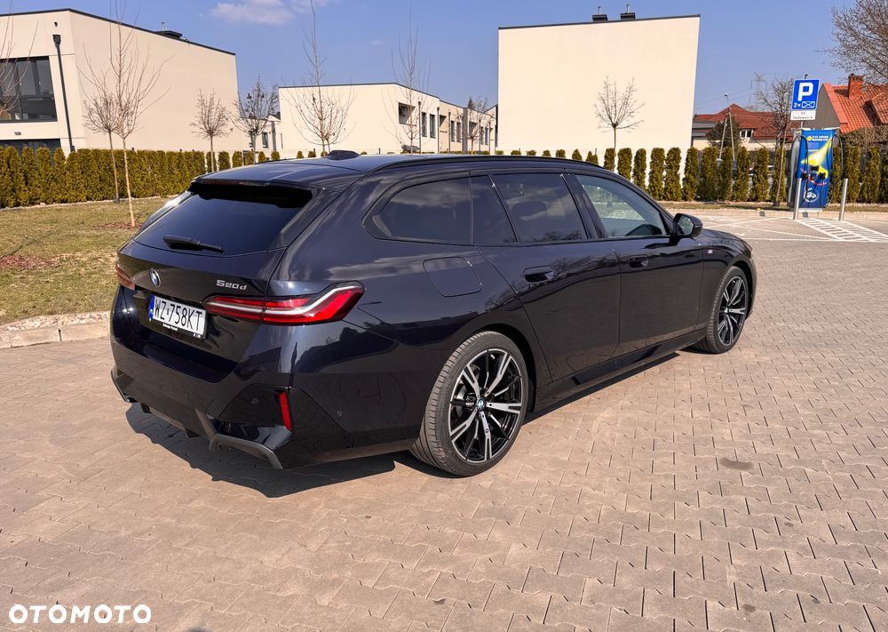 BMW Seria 5 520d xDrive - 7