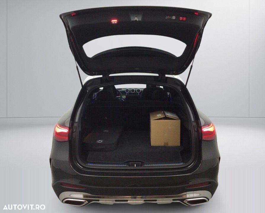 Mercedes-Benz GLC 300 e 4MATIC - 24