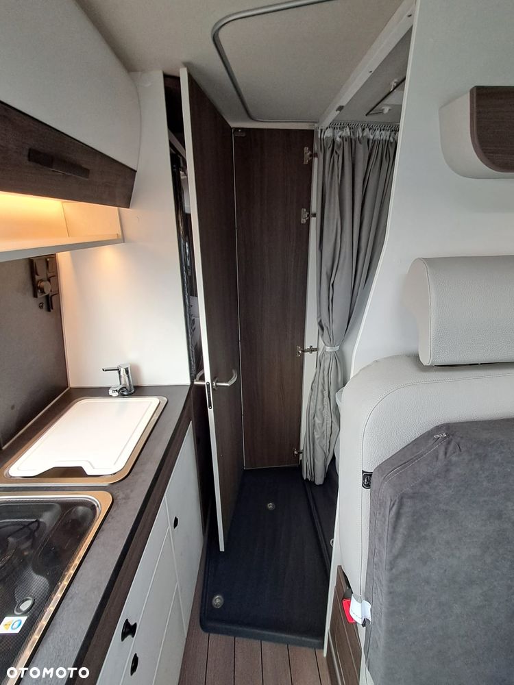 KNAUS VanTourer 600D Namiot 4 osobowy Doposażony Duża Łazienka FV23% - 28