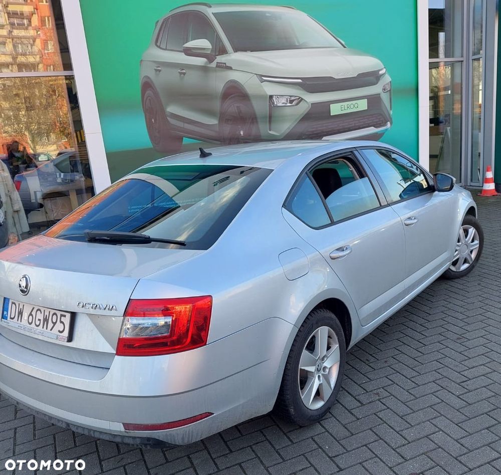 Skoda Octavia 1.6 TDI Ambition - 9