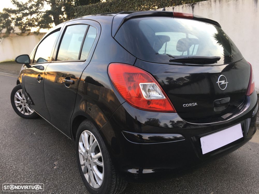 Opel Corsa 1.2 CMON - 4