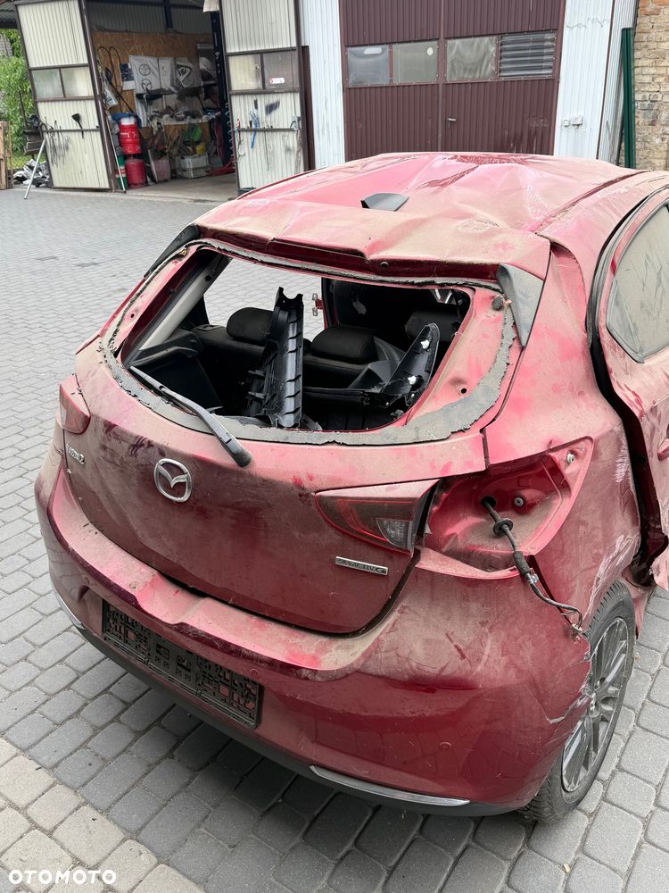 Mazda 2 - 5