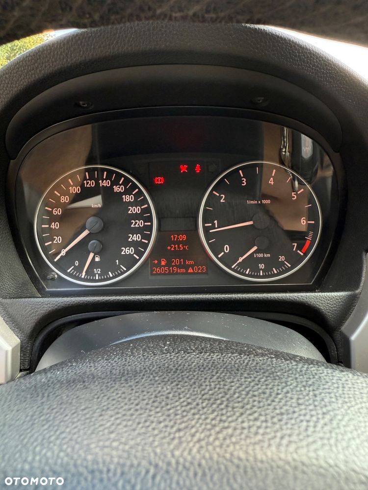 BMW Seria 3 320i - 17